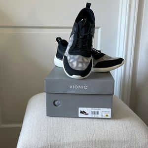 Vionic Amalia sneakers